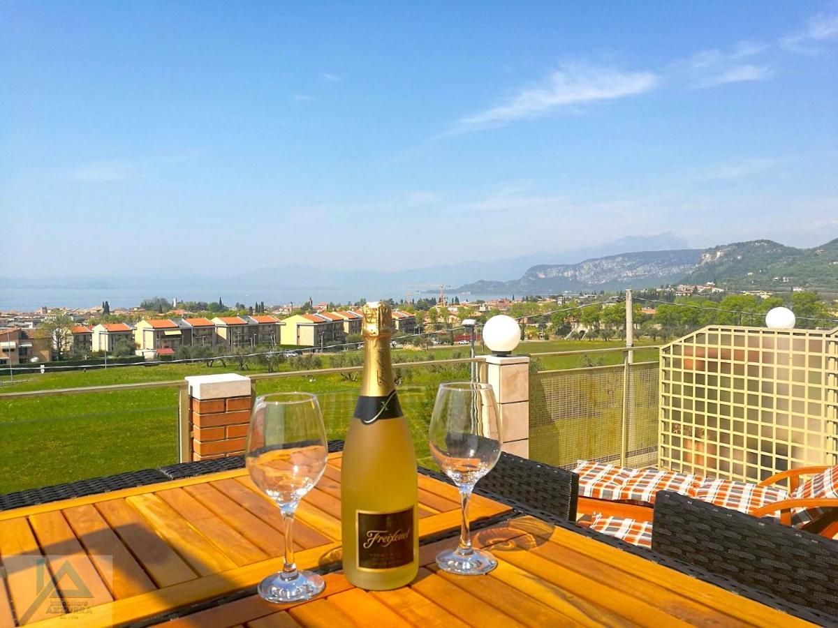 Casa Chiare - Immobiliare Azzurra Apartamento Bardolino Exterior foto