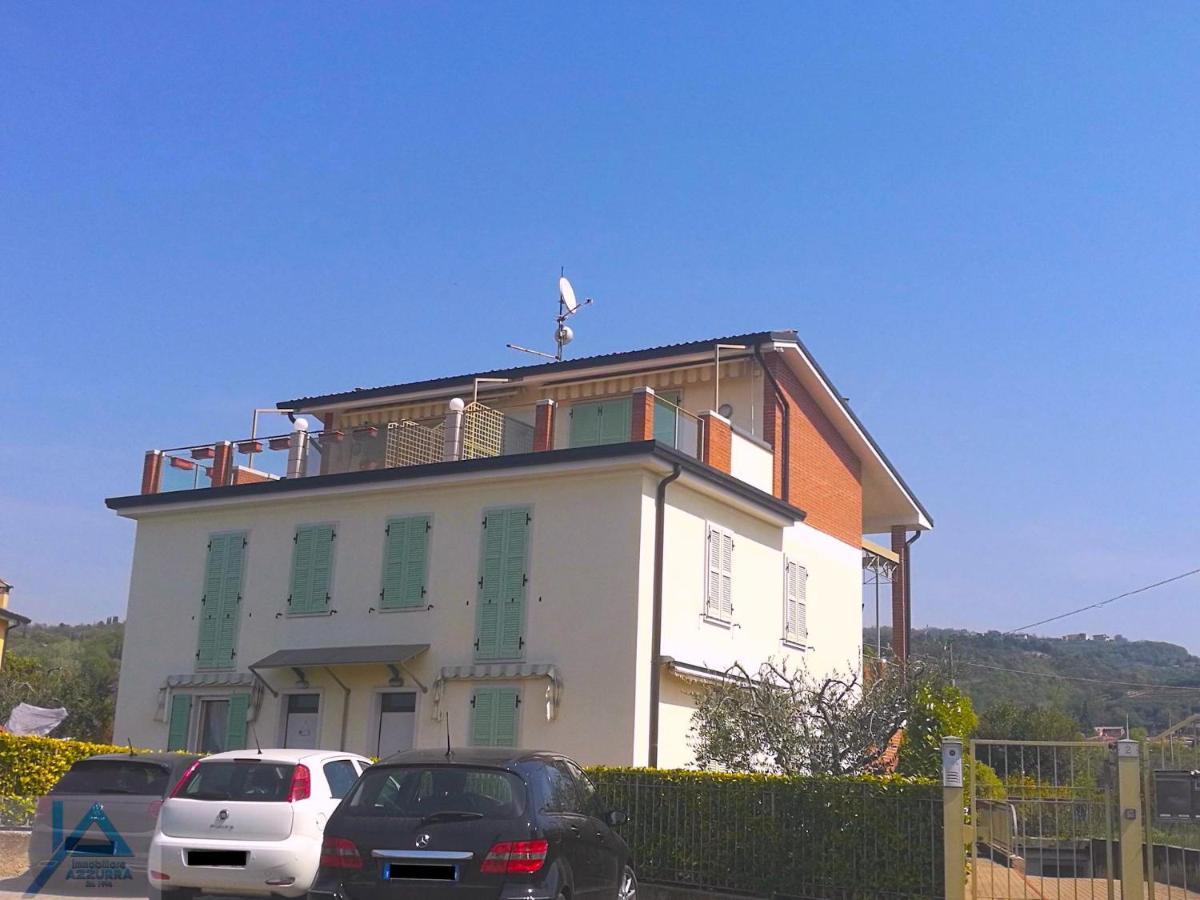 Casa Chiare - Immobiliare Azzurra Apartamento Bardolino Exterior foto